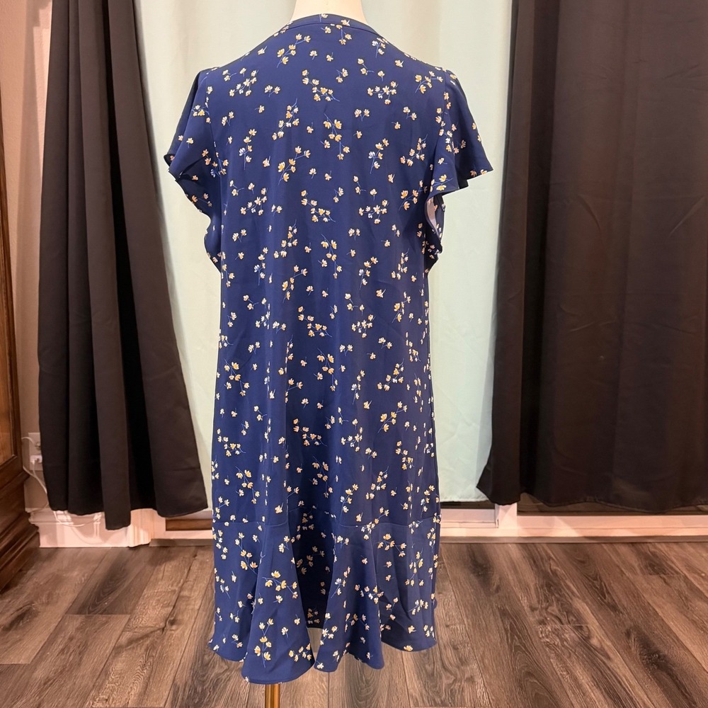 Tommy Hilfiger Floral Flutter Sleeve Ruffle Hem Shift Dress Navy Blue M Preppy - Picture 3 of 16